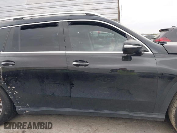 2020 Mercedes-Benz GLS 450 z VIN 4JGFF5KE5LA072756, wystawiony jako IAAI lot #41503366 z przebiegiem 66 535 mil mil oraz . Historia ofert i sprzedaży dostępna na DreamBid. Obrazek 14.