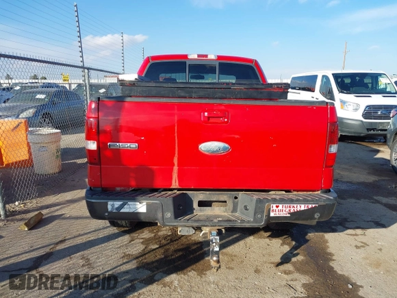2008 Ford F-150 XLT z VIN 1FTPW14V18FA93547, wystawiony jako IAAI lot #38199628 z przebiegiem 188 918 mil mil oraz . Historia ofert i sprzedaży dostępna na DreamBid. Obrazek 16.