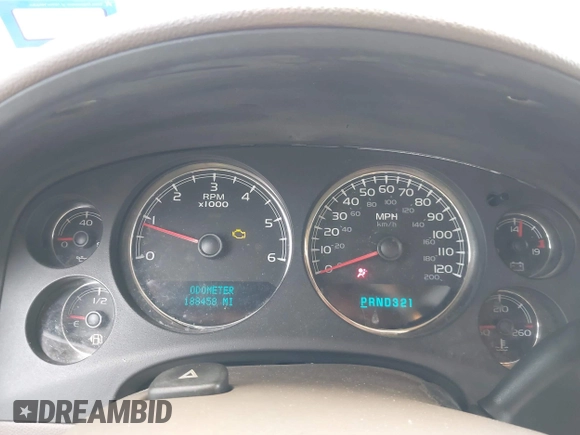2007 GMC Yukon XL SLT with VIN 1GKFC160X7J311913, listed as a IAAI auction lot 41804518 with 188,458 mi miles. Bid and sale history available at carsss.com. Image 7.