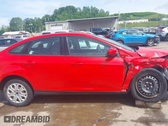 2012 Ford Focus SE с VIN 1FAHP3F27CL414653, выставлен на аукционе IAAI как лот 42358976 с пробегом 106 288 миль миль и . История ставок и продаж доступна на DreamBid. Изображение 14.