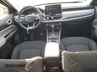 2024 Jeep Compass Sport z VIN 3C4NJDAN9RT171267, wystawiony jako Copart lot #49379715 z przebiegiem 3 194 mil mil oraz Szkoda całkowita • Salvage title. Historia ofert i sprzedaży dostępna na DreamBid. Obrazek 8.