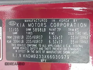 2006 Kia Sedona LX with VIN KNDMB233X66030979, listed as a IAAI auction lot 41933430 with 127,305 mi miles and . Bid and sale history available at DreamBid. Image 9.