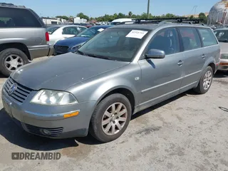 2003 Volkswagen Passat GLS z VIN WVWVD63B73E368886, wystawiony jako IAAI lot #42321711 z przebiegiem 127 471 mil mil oraz . Historia ofert i sprzedaży dostępna na DreamBid. Obrazek 2.