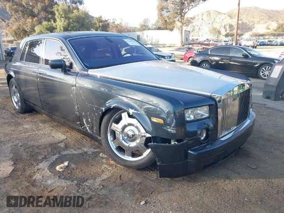 2008 Rolls-Royce Phantom z VIN SCA1S68538UX08739, wystawiony jako IAAI lot #41542958 z przebiegiem 15 238 mil mil oraz . Historia ofert i sprzedaży dostępna na DreamBid. Obrazek 1.