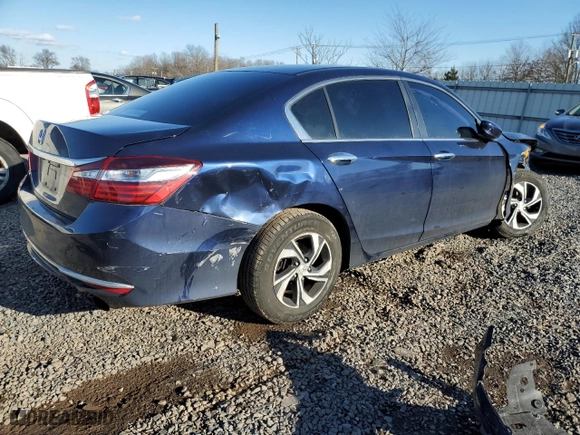 2017 Honda Accord Sedan LX with VIN 1HGCR2F33HA284425, listed as a Copart auction lot 45675925 with 111,832 mi miles and Salvage Title. Bid and sale history available at carsss.com. Image 3.
