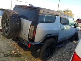 2024 GMC Hummer EV 2X with VIN 1GKB0NDE3RU110966, listed as a Copart auction lot 79210474 with 3,569 mi miles and Salvage Title. Bid and sale history available at carsss.com. Image 3.