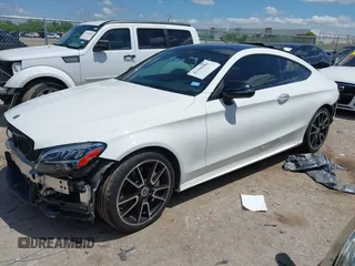 2020 Mercedes-Benz C 300 с VIN WDDWJ8DB7LF942328, выставлен на аукционе IAAI как лот 42205061 с пробегом 64 832 миль миль и . История ставок и продаж доступна на DreamBid. Изображение 17.