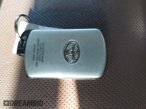 2015 Toyota Sienna XLE with VIN 5TDYK3DC0FS632909, listed as a IAAI auction lot 42012143 with 97,084 mi miles and . Bid and sale history available at DreamBid. Image 11.