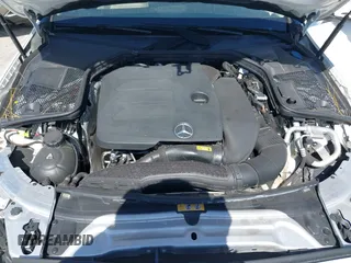 2019 Mercedes-Benz C 300 z VIN 55SWF8DBXKU298367, wystawiony jako IAAI lot #42183443 z przebiegiem 74 433 mil mil oraz . Historia ofert i sprzedaży dostępna na DreamBid. Obrazek 10.