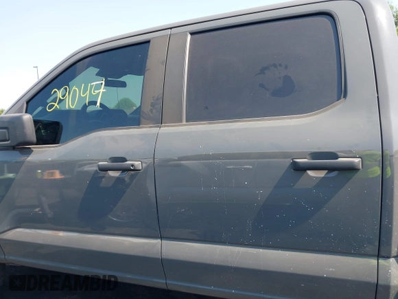 2021 Ford F-150 XL with VIN 1FTEW1CP6MFA09100, listed as a IAAI auction lot 42729047 with 27,593 mi miles and . Bid and sale history available at DreamBid. Image 14.
