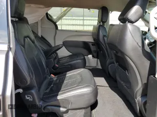 2022 Chrysler Pacifica Touring L with VIN 2C4RC1BG8NR158629, listed as a Copart auction lot 58541395 with 76,544 mi miles and Salvage title. Bid and sale history available at DreamBid. Image 11.