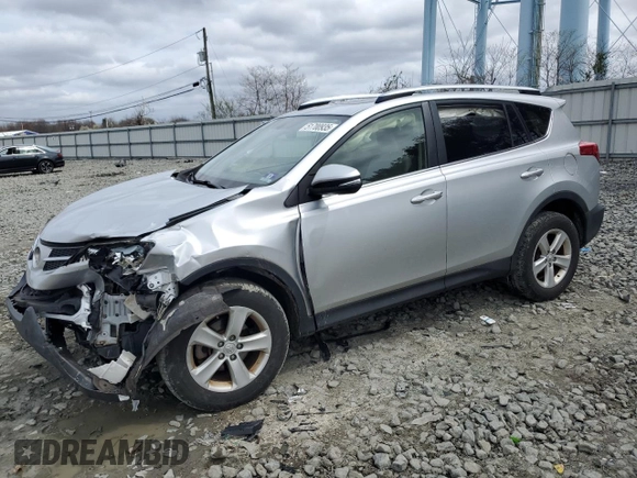2013 Toyota RAV4 XLE with VIN JTMRFREV0D5024337, listed as a Copart auction lot 51700935 with 123,173 mi miles and Salvage Title. Bid and sale history available at DreamBid. Image 1.