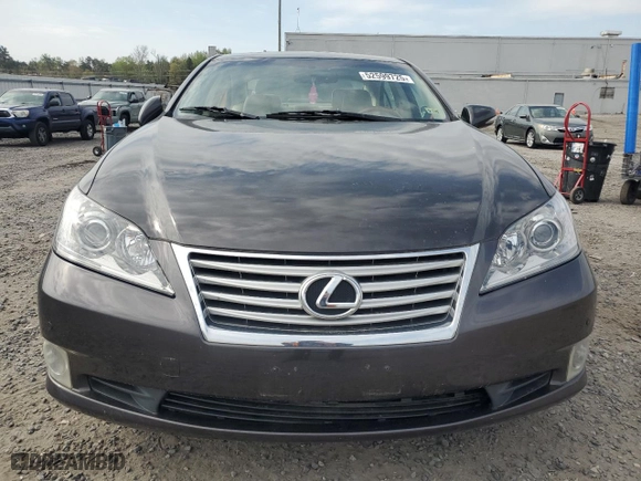 2010 Lexus ES 350 with VIN JTHBK1EG5A2380844, listed as a Copart auction lot 52599725 with 135,384 mi miles and Clean Title. Bid and sale history available at carsss.com. Image 5.
