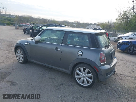 2008 MINI Hardtop S with VIN WMWMF73558TT87605, listed as a IAAI auction lot 41940226 with 113,595 mi miles and . Bid and sale history available at DreamBid. Image 3.