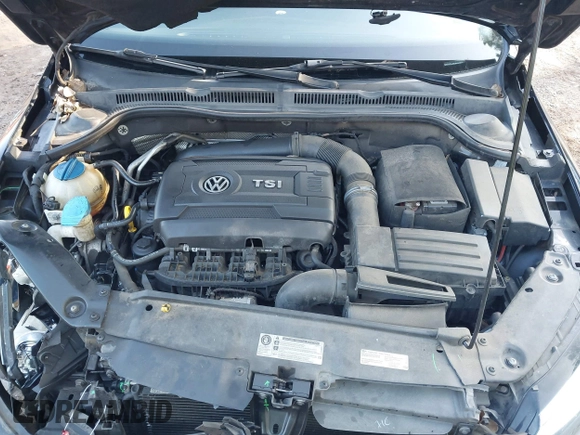 2014 Volkswagen Jetta Sedan SE w/Connectivity with VIN 3VWD07AJ8EM427848, listed as a IAAI auction lot 40988647 with 134,773 mi miles. Bid and sale history available at carsss.com. Image 10.