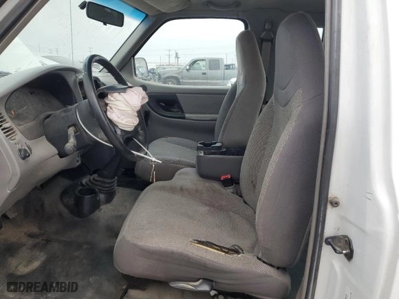 1998 Ford Ranger XL with VIN 1FTYR14C7WPB01989, listed as a Copart auction lot 83670414 with 250,367 mi miles and Salvage Title. Bid and sale history available at carsss.com. Image 7.