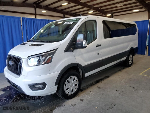 2023 Ford Transit Passenger Wagon XL with VIN 1FBAX2YG9PKA64991, listed as a Copart auction lot 84446204 with 44,117 mi miles and Clean Title. Bid and sale history available at carsss.com. Image 1.