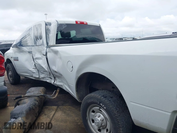 2018 Ram 2500 Tradesman с VIN 3C6TR4HT1JG277334, выставлен на аукционе IAAI как лот 42058908 с пробегом 60 589 миль миль и . История ставок и продаж доступна на DreamBid. Изображение 14.