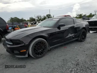 2012 Ford Mustang Premium z VIN 1ZVBP8AM7C5231728, wystawiony jako Copart lot #62938805 z przebiegiem 100 978 mil mil oraz Szkoda całkowita • Salvage title. Historia ofert i sprzedaży dostępna na DreamBid. Obrazek 1.
