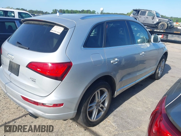 2013 Audi Q5 Premium Plus with VIN WA1LFAFP5DA072117, listed as a IAAI auction lot 42143286 with 235,199 mi miles. Bid and sale history available at carsss.com. Image 4.