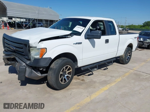 2012 Ford F-150 XL z VIN 1FTFX1EF4CKE08390, wystawiony jako IAAI lot #42085610 z przebiegiem 180 944 mil mil oraz . Historia ofert i sprzedaży dostępna na DreamBid. Obrazek 2.