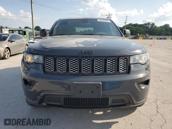 2017 Jeep Grand Cherokee Altitude z VIN 1C4RJFAG3HC885789, wystawiony jako Copart lot #55434385 z przebiegiem 83 676 mil mil oraz Szkody całkowita. Historia ofert i sprzedaży dostępna na DreamBid. Obrazek 5.