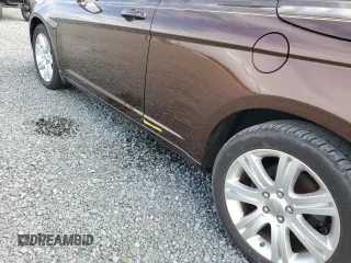 2013 Chrysler 200 Touring z VIN 1C3BCBEGXDN609899, wystawiony jako Copart lot #74966724 z przebiegiem 38 028 mil mil oraz Szkoda całkowita • Salvage title. Historia ofert i sprzedaży dostępna na DreamBid. Obrazek 12.