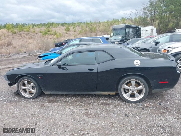 2013 Dodge Challenger R/T with VIN 2C3CDYBT7DH501545, listed as a IAAI auction lot 41705838 with 85,559 mi miles. Bid and sale history available at carsss.com. Image 14.