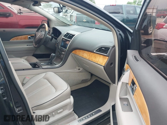 2012 Lincoln MKX with VIN 2LMDJ6JK0CBL13277, listed as a IAAI auction lot 42115328 with 134,939 mi miles and . Bid and sale history available at DreamBid. Image 5.