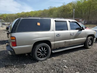 2000 GMC Yukon XL SLT with VIN 3GKFK16TXYG102252, listed as a Copart auction lot 53646685 with 0 mi miles and Salvage Title. Bid and sale history available at carsss.com. Image 3.