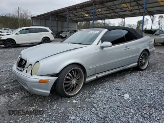 2000 Mercedes-Benz CLK 320/430 z VIN WDBLK70G7YT029095, wystawiony jako Copart lot #44140915 z przebiegiem 208 786 mil mil oraz Nie do naprawy • Non repairable. Historia ofert i sprzedaży dostępna na DreamBid. Obrazek 1.