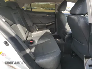 2018 Lexus IS 300 z VIN JTHC81D24J5031715, wystawiony jako Copart lot #53025235 z przebiegiem 68 446 mil mil oraz Szkoda całkowita • Salvage title. Historia ofert i sprzedaży dostępna na DreamBid. Obrazek 10.