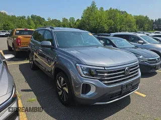 2024 Volkswagen Atlas SE с VIN 1V2HR2CAXRC566069, выставлен на аукционе IAAI как лот 42852810 с пробегом 20 626 миль миль и . История ставок и продаж доступна на DreamBid. Изображение 12.