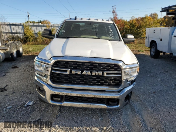 2022 Ram 3500 Tradesman z VIN 3C7WRTCL0NG397884, wystawiony jako Copart lot #77763604 z przebiegiem 40 889 mil mil oraz Nie do naprawy • Non repairable. Historia ofert i sprzedaży dostępna na DreamBid. Obrazek 5.