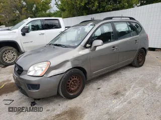 2009 Kia Rondo LX Base with VIN KNAFG528X97235576, listed as a Copart auction lot 67389704 with 170,695 mi miles and Salvage Title. Bid and sale history available at carsss.com. Image 1.