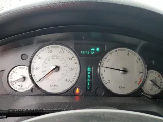 2005 Chrysler 300 300 z VIN 2C3JA43R35H175126, wystawiony jako Copart lot #58218305 z przebiegiem 167 612 mil mil oraz Szkoda całkowita • Salvage title. Historia ofert i sprzedaży dostępna na DreamBid. Obrazek 9.