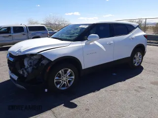 2022 Chevrolet Blazer LT z VIN 3GNKBCR47NS130360, wystawiony jako Copart lot #51521205 z przebiegiem 52 899 mil mil oraz Szkody całkowita. Historia ofert i sprzedaży dostępna na DreamBid. Obrazek 1.