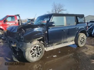 2021 Ford Bronco with VIN 1FMDE5BH4MLB07474, listed as a Copart auction lot 46139595 with 38,731 mi miles and Salvage Title. Bid and sale history available at carsss.com. Image 1.