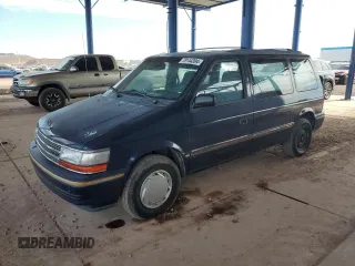 1993 Plymouth Voyager z VIN 2P4GH25K1PR283274, wystawiony jako Copart lot #79144394 z przebiegiem 105 890 mil mil oraz Tytuł czysty. Historia ofert i sprzedaży dostępna na DreamBid. Obrazek 1.