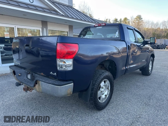 2008 Toyota Tundra 4WD Truck with VIN 5TBBV54148S506636, listed as a IAAI auction lot 42120424 with 235,971 mi miles. Bid and sale history available at carsss.com. Image 4.