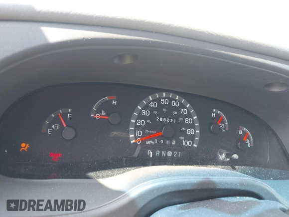 2003 Ford Econoline Passenger XL with VIN 1FBSS31L63HB13569, listed as a IAAI auction lot 42583370 with 285,221 mi miles and . Bid and sale history available at DreamBid. Image 7.