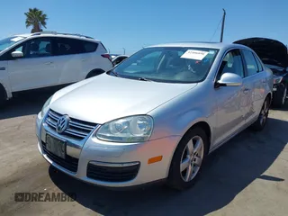 2008 Volkswagen Jetta SE with VIN 3VWRZ71K88M194577, listed as a IAAI auction lot 42406890 with 114,792 mi miles and . Bid and sale history available at DreamBid. Image 2.