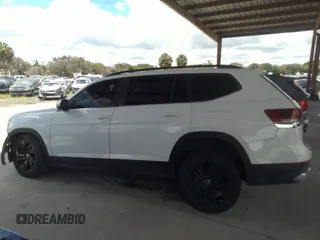 2022 Volkswagen Atlas SE z VIN 1V2WR2CA6NC544975, wystawiony jako IAAI lot #39643571 z przebiegiem 42 210 mil mil oraz . Historia ofert i sprzedaży dostępna na DreamBid. Obrazek 14.