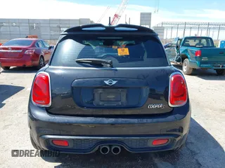 2016 MINI Hardtop S with VIN WMWXP7C51G3B49102, listed as a IAAI auction lot 42443771 with 97,626 mi miles and . Bid and sale history available at DreamBid. Image 16.