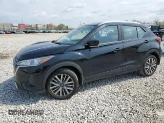 2024 Nissan Kicks SV z VIN 3N1CP5CV2RL570503, wystawiony jako Copart lot #55121815 z przebiegiem 14 860 mil mil oraz Szkoda całkowita • Salvage title. Historia ofert i sprzedaży dostępna na DreamBid. Obrazek 1.