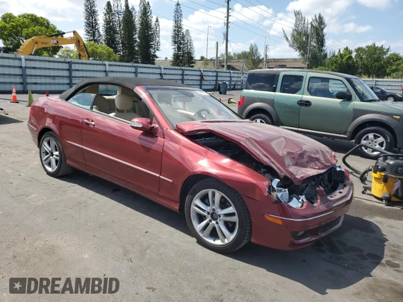 2008 Mercedes-Benz CLK 350 with VIN WDBTK56F48T094425, listed as a Copart auction lot 54401365 with 66,818 mi miles and Salvage title. Bid and sale history available at DreamBid. Image 4.