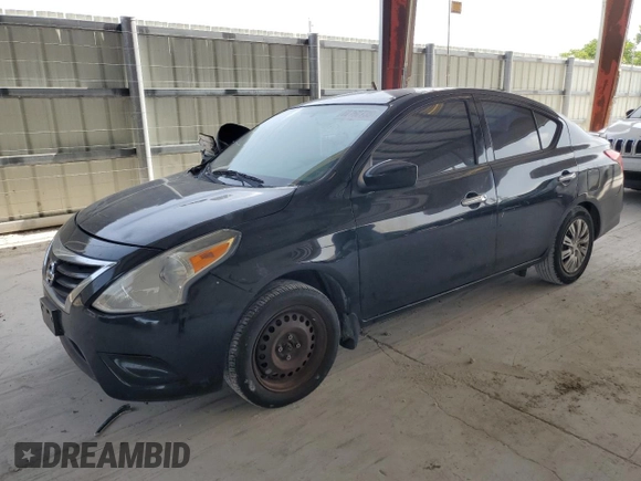 2016 Nissan Versa SV z VIN 3N1CN7AP4GL858901, wystawiony jako Copart lot #60162735 z przebiegiem 149 829 mil mil oraz Czysty tytuł • Clean title. Historia ofert i sprzedaży dostępna na DreamBid. Obrazek 1.