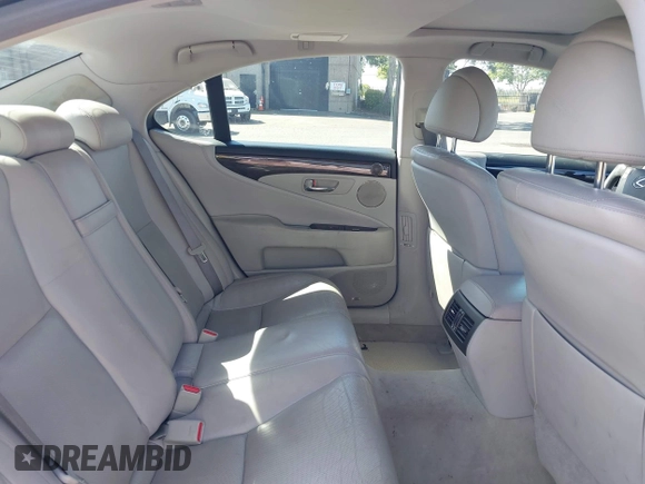 2012 Lexus LS 460 z VIN JTHBL5EF9C5109265, wystawiony jako IAAI lot #42093695 z przebiegiem 120 400 mil mil oraz . Historia ofert i sprzedaży dostępna na DreamBid. Obrazek 8.