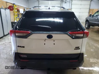 2022 Toyota RAV4 Hybrid XSE with VIN 4T3E6RFV8NU093509, listed as a Copart auction lot 55629435 with 62,477 mi miles and Salvage title. Bid and sale history available at DreamBid. Image 6.