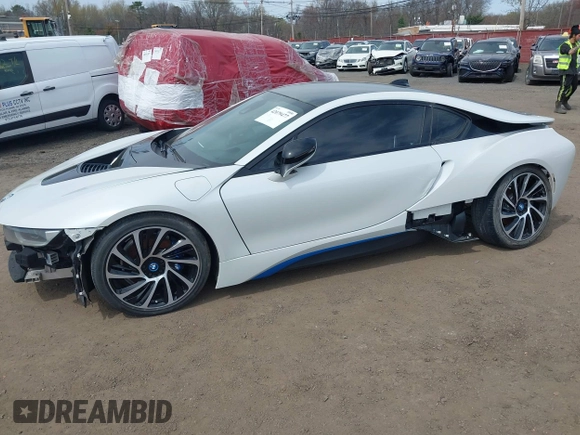 2016 BMW i8 with VIN WBY2Z2C53GV675600, listed as a IAAI auction lot 42079477 with 26,756 mi miles. Bid and sale history available at carsss.com. Image 17.
